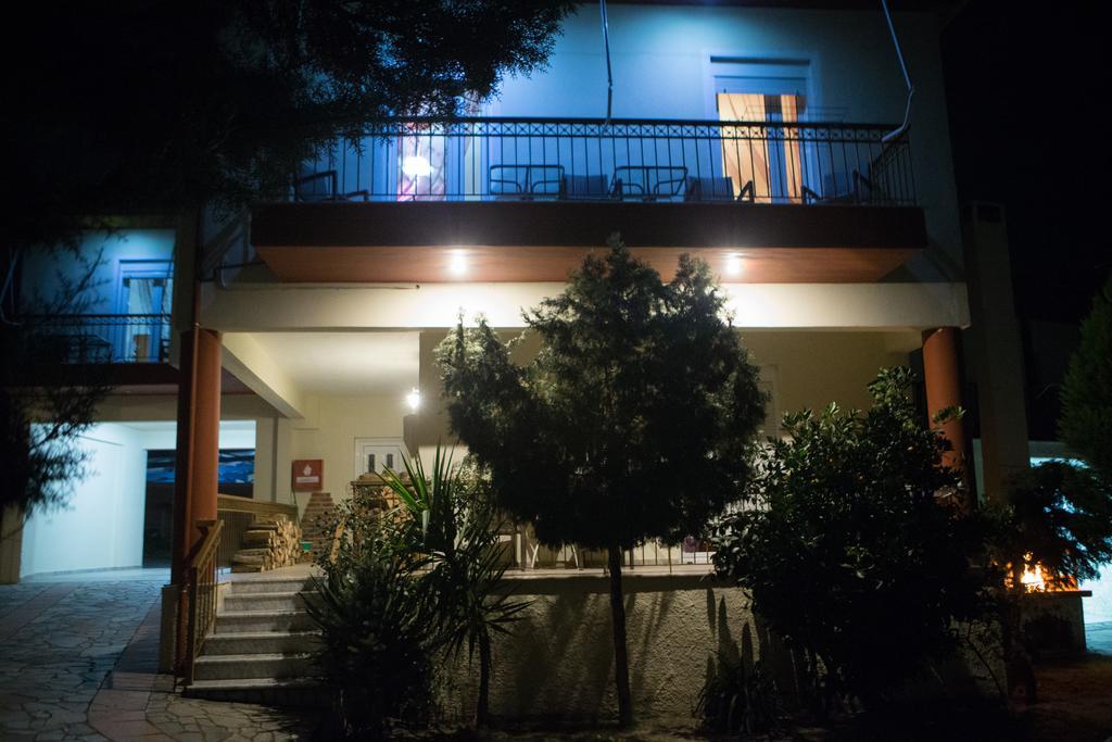 Voras Apartments Káto Loutrákion Exterior foto